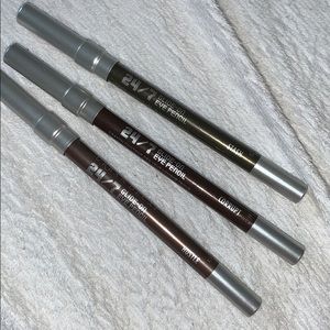 UD 24/7 Glide on eye pencil